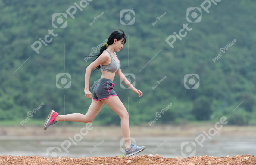 girl running