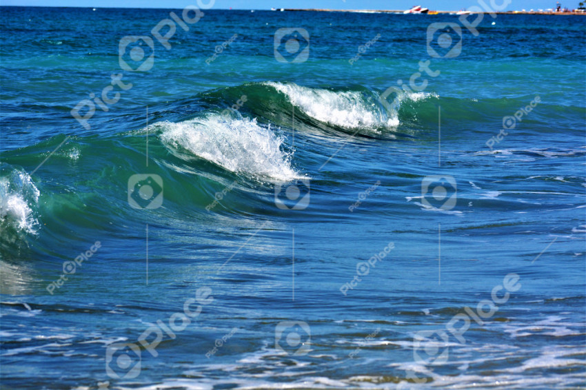 sea ​​waves