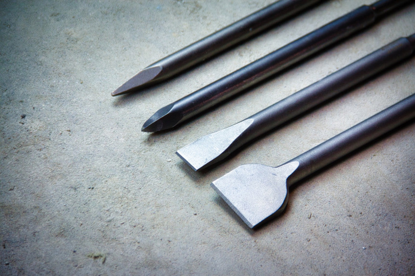 Chisels of different sizes