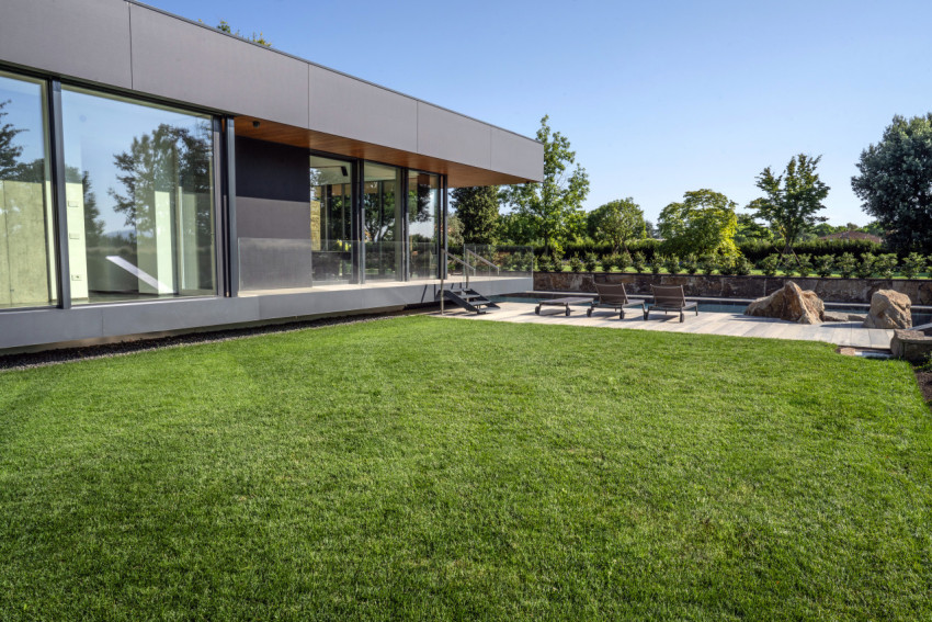 House with beautiful lawn