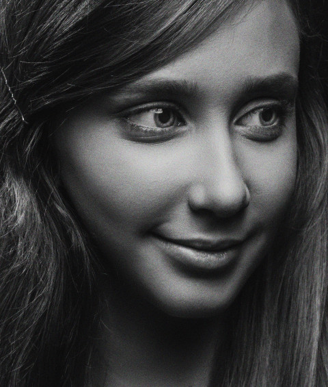 Beautiful girl close-up, black and white photo