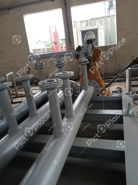Assembling of manifold for lick testing